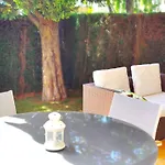 Lejlighed Coqueto Adosado Planta Baja Con Pequeno Jardin Privado Y Salida A Piscina *
