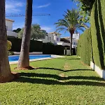 Coqueto Adosado Planta Baja Con Pequeno Jardin Privado Y Salida A Piscina * Dénia