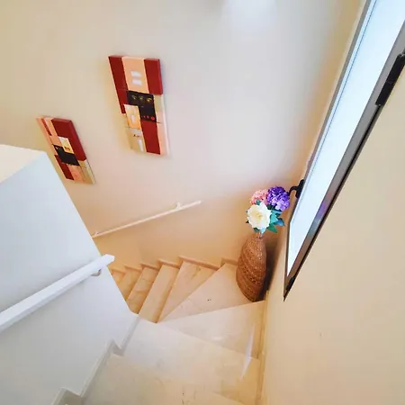 Apartment Coqueto Adosado Planta Baja Con Pequeno Jardin Privado Y Salida A Piscina *