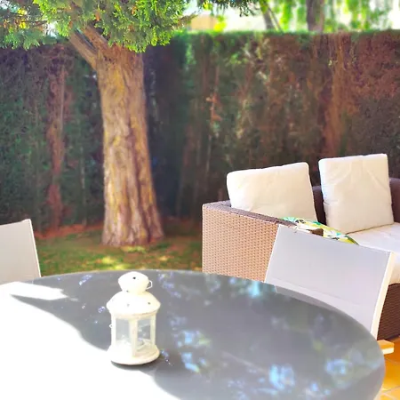 Apartment Coqueto Adosado Planta Baja Con Pequeno Jardin Privado Y Salida A Piscina *