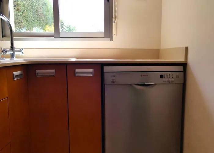 Coqueto Adosado Planta Baja Con Pequeno Jardin Privado Y Salida A Piscina Apartment Denia